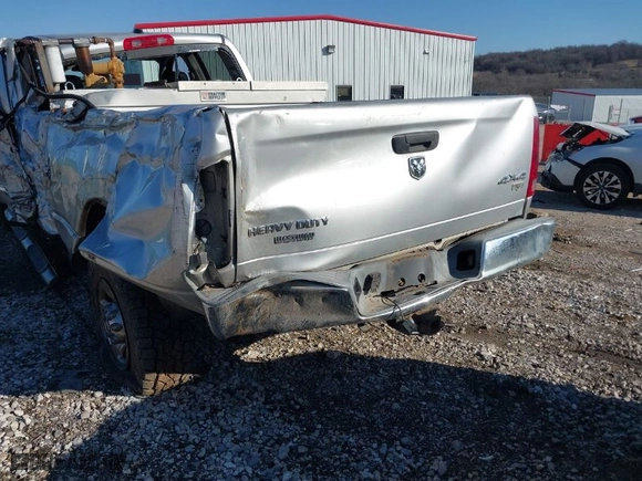 2005 Dodge Ram 2500 SLT with VIN 3D7KS28C45G852180, listed as a IAAI auction lot 41219255 with 185,217 mi miles. Bid and sale history available at carsss.com. Image 17.
