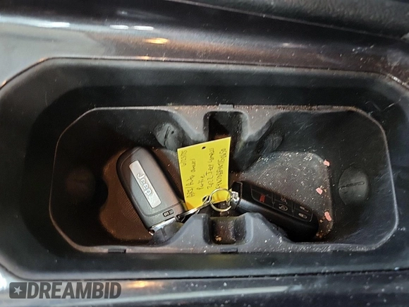 2022 Jeep Compass Latitude with VIN 3C4NJDBB4NT150650, listed as a IAAI auction lot 42733969 with 78,448 mi miles and . Bid and sale history available at DreamBid. Image 1.