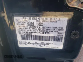 1997 Lincoln Town Car Signature z VIN 1LNLM82W0VY755395, wystawiony jako Copart lot #60832324 z przebiegiem 143 323 mil mil oraz Szkody całkowita. Historia ofert i sprzedaży dostępna na DreamBid. Obrazek 14.