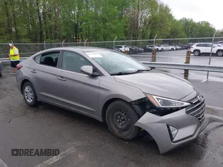 2020 Hyundai Elantra SE with VIN KMHD74LF5LU022637, listed as a IAAI auction lot 41946099 with 20,482 mi miles. Bid and sale history available at carsss.com. Image 1.
