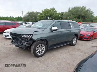 2023 Chevrolet Suburban Premier z VIN 1GNSCFKD8PR362870, wystawiony jako IAAI lot #42148476 z przebiegiem 54 983 mil mil oraz . Historia ofert i sprzedaży dostępna na DreamBid. Obrazek 20.