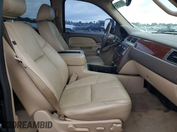 2013 Chevrolet Avalanche LT with VIN 3GNMCFE05DG107557, listed as a Copart auction lot 88617245 with Not Provided miles and Salvage Title. Bid and sale history available at DreamBid. Image 7.