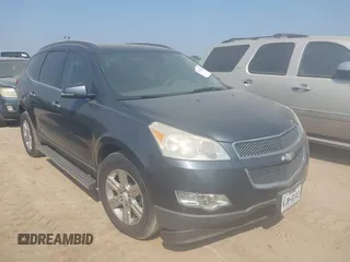 2012 Chevrolet Traverse 1LT z VIN 1GNKVGED6CJ349863, wystawiony jako IAAI lot #42334355 z przebiegiem 196 298 mil mil oraz . Historia ofert i sprzedaży dostępna na DreamBid. Obrazek 1.