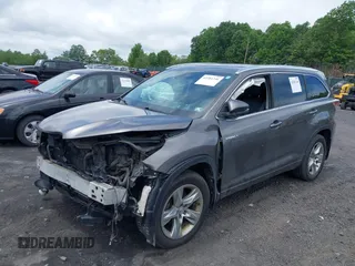 2015 Toyota Highlander Limited z VIN 5TDDCRFH5FS008675, wystawiony jako IAAI lot #42381246 z przebiegiem 109 704 mil mil oraz . Historia ofert i sprzedaży dostępna na DreamBid. Obrazek 2.