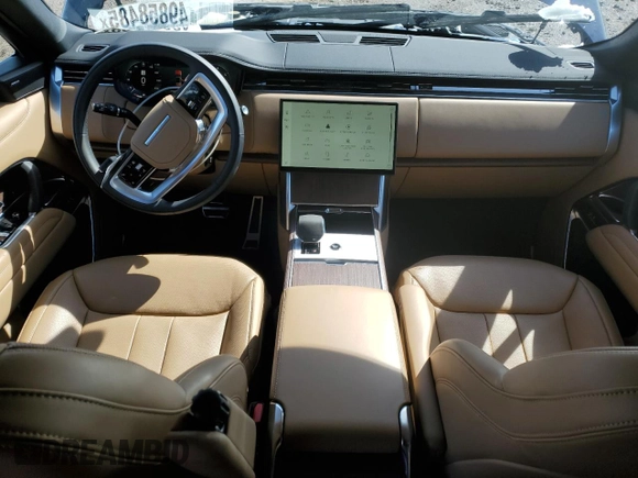 2025 Land Rover Range Rover SE z VIN SALKP9FU2SA283638, wystawiony jako Copart lot #49858485 z przebiegiem 2 999 mil mil oraz Szkoda całkowita • Salvage title. Historia ofert i sprzedaży dostępna na DreamBid. Obrazek 8.