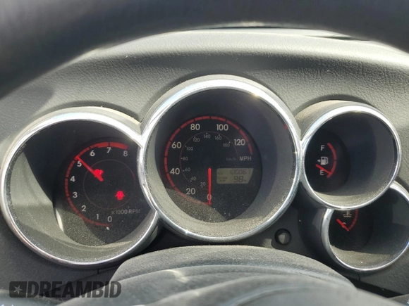 2004 Pontiac Vibe z VIN 5Y2SM62884Z421260, wystawiony jako Copart lot #61885774 z przebiegiem 100 061 mil mil oraz Szkoda całkowita • Salvage title. Historia ofert i sprzedaży dostępna na DreamBid. Obrazek 9.