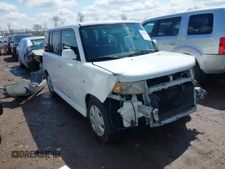 2006 Scion xB with VIN JTLKT334564040211, listed as a IAAI auction lot 42009437 with 246,771 mi miles. Bid and sale history available at carsss.com. Image 1.