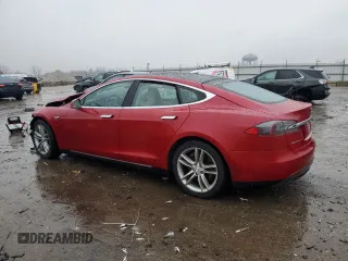 2015 Tesla Model S 85D with VIN 5YJSA1E26FF115945, listed as a Copart auction lot 42994765 with 95,746 mi miles and Salvage Title. Bid and sale history available at carsss.com. Image 2.