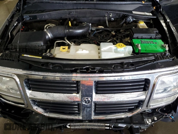 2008 Dodge Nitro SLT z VIN 1D8GU58KX8W206104, wystawiony jako Copart lot #71740974 z przebiegiem 236 981 mil mil oraz Szkoda całkowita • Salvage title. Historia ofert i sprzedaży dostępna na DreamBid. Obrazek 12.