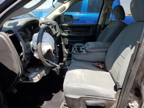 2019 Ram 1500 Tradesman z VIN 1C6RR6ST2KS561435, wystawiony jako Copart lot #52531045 z przebiegiem 122 220 mil mil oraz Czysty tytuł • Clean title. Historia ofert i sprzedaży dostępna na DreamBid. Obrazek 7.