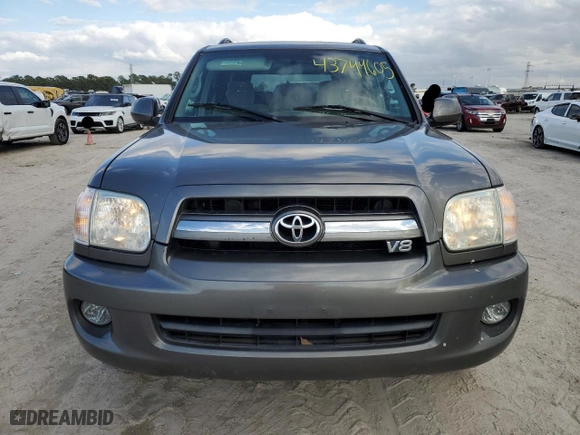 2006 Toyota Sequoia SR5 with VIN 5TDZT34A16S272775, listed as a Copart auction lot 43744605 with 170,914 mi miles and Salvage Title. Bid and sale history available at carsss.com. Image 5.