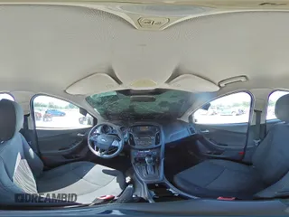 2018 Ford Focus SE z VIN 1FADP3FEXJL256542, wystawiony jako Copart lot #54583915 z przebiegiem 107 774 mil mil oraz Szkoda całkowita • Salvage title. Historia ofert i sprzedaży dostępna na DreamBid. Obrazek 15.