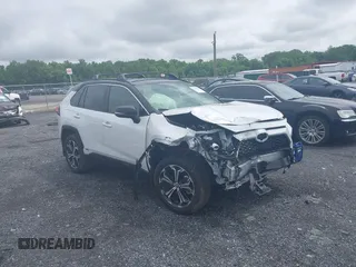 2025 Toyota RAV4 XSE z VIN JTMEB3FV4SD237610, wystawiony jako IAAI lot #42426909 z przebiegiem Nie podano mil oraz . Historia ofert i sprzedaży dostępna na DreamBid. Obrazek 1.