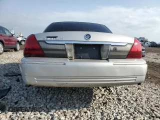 2010 Mercury Grand Marquis LS z VIN 2MEBM7FV4AX636897, wystawiony jako Copart lot #53387985 z przebiegiem Nie podano mil oraz Szkody całkowita. Historia ofert i sprzedaży dostępna na DreamBid. Obrazek 6.