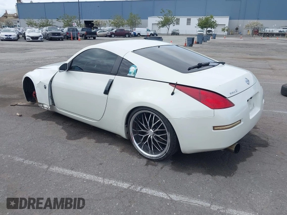 2003 Nissan 350Z Touring with VIN JN1AZ34EX3T008484, listed as a IAAI auction lot 41979820 with 190,222 mi miles. Bid and sale history available at carsss.com. Image 3.