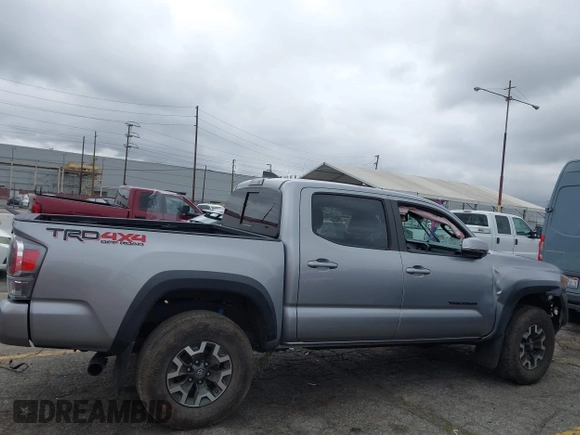 2021 Toyota Tacoma SR z VIN 3TMCZ5AN3MM374132, wystawiony jako IAAI lot #42068562 z przebiegiem 38 654 mil mil oraz . Historia ofert i sprzedaży dostępna na DreamBid. Obrazek 14.