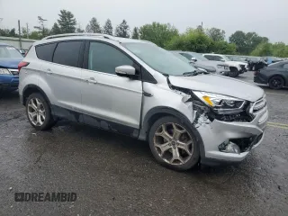 2019 Ford Escape Titanium z VIN 1FMCU9J99KUB44026, wystawiony jako Copart lot #58495855 z przebiegiem 106 361 mil mil oraz Szkoda całkowita • Salvage title. Historia ofert i sprzedaży dostępna na DreamBid. Obrazek 4.