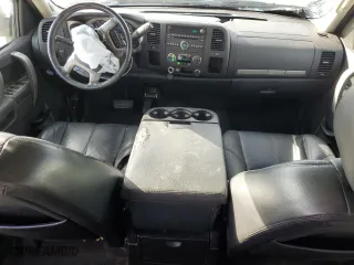 2010 Chevrolet Silverado 1500 LT with VIN 3GCRCSE0XAG275567, listed as a Copart auction lot 85530394 with 189,269 mi miles and Salvage Title. Bid and sale history available at carsss.com. Image 8.