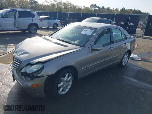 2004 Mercedes-Benz C 240 z VIN WDBRF61J74A618477, wystawiony jako IAAI lot #41894135 z przebiegiem 103 171 mil mil oraz . Historia ofert i sprzedaży dostępna na DreamBid. Obrazek 2.