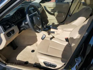 2015 BMW 3 Series 328i xDrive z VIN WBA3B5G58FNS12126, wystawiony jako Copart lot #56388875 z przebiegiem 68 386 mil mil oraz Szkoda całkowita • Salvage title. Historia ofert i sprzedaży dostępna na DreamBid. Obrazek 7.