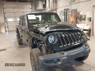 2021 Jeep Gladiator Willys with VIN 1C6HJTAGXML514043, listed as a IAAI auction lot 41869052 with 37,783 mi miles. Bid and sale history available at carsss.com. Image 6.