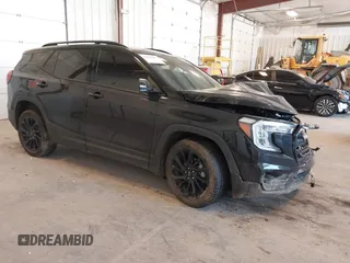 2023 GMC Terrain SLT z VIN 3GKALVEG9PL119889, wystawiony jako IAAI lot #42096807 z przebiegiem Nie podano mil oraz . Historia ofert i sprzedaży dostępna na DreamBid. Obrazek 1.