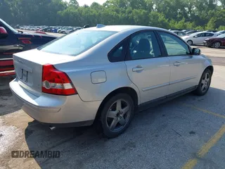 2007 Volvo S40 2.5L Turbo с VIN YV1MH682472299584, выставлен на аукционе IAAI как лот 42397638 с пробегом 123 473 миль миль и . История ставок и продаж доступна на DreamBid. Изображение 4.