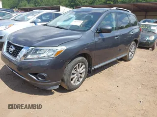 2014 Nissan Pathfinder Platinum with VIN 5N1AR2MN3EC723841, listed as a IAAI auction lot 42621901 with 172,033 mi miles and . Bid and sale history available at DreamBid. Image 2.