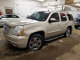 2007 GMC Yukon Denali z VIN 1GKFK638X7J301747, wystawiony jako Copart lot #57597345 z przebiegiem 186 365 mil mil oraz Szkoda całkowita • Salvage title. Historia ofert i sprzedaży dostępna na DreamBid. Obrazek 1.