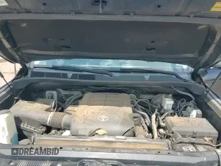 2017 Toyota Tundra Platinum z VIN 5TFAW5F15HX659596, wystawiony jako Copart lot #70279555 z przebiegiem 55 790 mil mil oraz Szkoda całkowita • Salvage title. Historia ofert i sprzedaży dostępna na DreamBid. Obrazek 15.