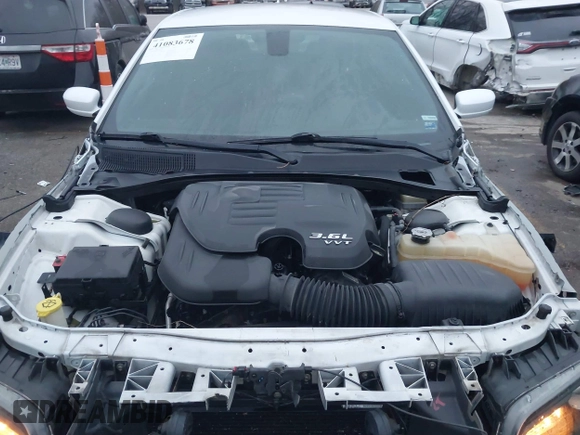 2015 Chrysler 300 with VIN 2C3CCAGG9FH876250, listed as a IAAI auction lot 41083678 with 185,657 mi miles. Bid and sale history available at carsss.com. Image 10.