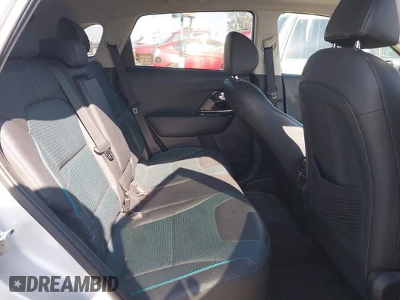 2020 Kia Niro EX Premium with VIN KNDCE3LG1L5071000, listed as a IAAI auction lot 42164125 with 30,831 mi miles and . Bid and sale history available at DreamBid. Image 8.