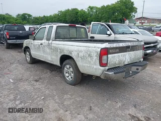 1998 Nissan Frontier XE z VIN 1N6DD26SXWC349603, wystawiony jako IAAI lot #42220949 z przebiegiem Nie podano mil oraz . Historia ofert i sprzedaży dostępna na DreamBid. Obrazek 3.