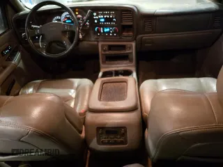 2004 GMC Yukon SLE with VIN 1GKEK13Z44J123899, listed as a Copart auction lot 86372974 with 201,093 mi miles and Salvage Title. Bid and sale history available at carsss.com. Image 8.