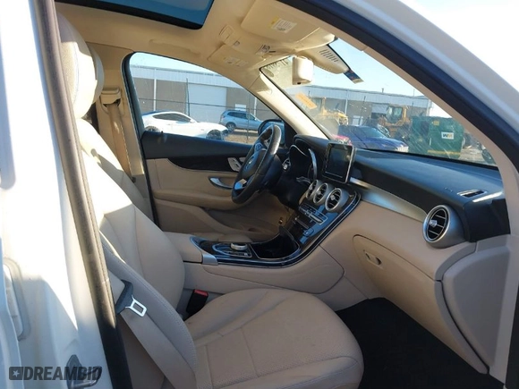 2018 Mercedes-Benz GLC with VIN WDC0G4KB6JV094059, listed as a IAAI auction lot 41759185 with 116,891 mi miles. Bid and sale history available at carsss.com. Image 5.
