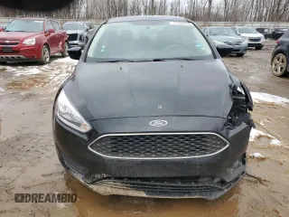 2018 Ford Focus SE z VIN 1FADP3F2XJL249158, wystawiony jako Copart lot #47930695 z przebiegiem 160 765 mil mil oraz Czysty tytuł • Clean title. Historia ofert i sprzedaży dostępna na DreamBid. Obrazek 5.