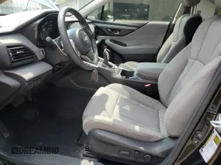 2024 Subaru Legacy Premium z VIN 4S3BWAF65R3009698, wystawiony jako Copart lot #60721555 z przebiegiem 18 847 mil mil oraz Szkoda całkowita • Salvage title. Historia ofert i sprzedaży dostępna na DreamBid. Obrazek 7.