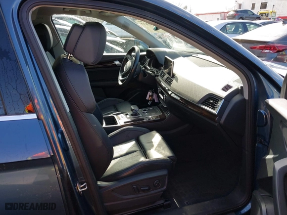 2018 Audi Q5 Prestige with VIN WA1CNBFY8J2216752, listed as a IAAI auction lot 41753137 with 77,307 mi miles. Bid and sale history available at carsss.com. Image 5.