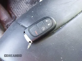 2019 Jeep Cherokee Latitude Plus с VIN 1C4PJMLB5KD363244, выставлен на аукционе IAAI как лот 41820628 с пробегом 94 330 миль миль и . История ставок и продаж доступна на DreamBid. Изображение 11.