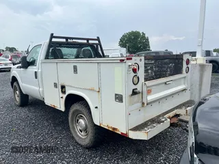 2013 Ford F-250 XL with VIN 1FDBF2B60DEA26915, listed as a IAAI auction lot 42674430 with 111,183 mi miles and . Bid and sale history available at DreamBid. Image 15.
