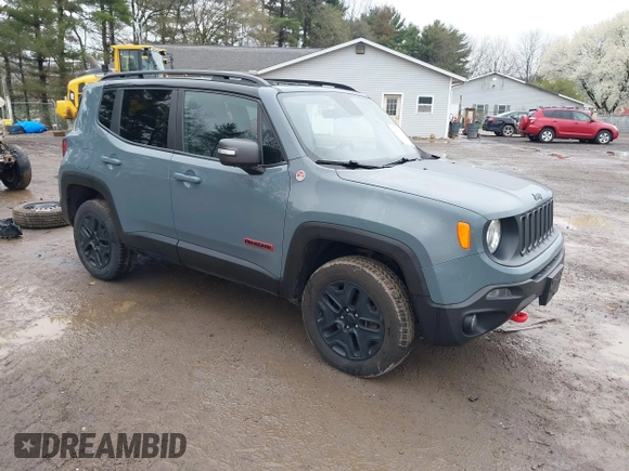 2018 Jeep Renegade Trailhawk with VIN ZACCJBCB4JPH63797, listed as a IAAI auction lot 41976767 with 111,628 mi miles. Bid and sale history available at carsss.com. Image 1.