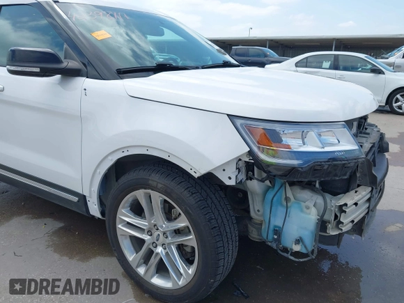 2017 Ford Explorer XLT с VIN 1FM5K7D81HGA98642, выставлен на аукционе IAAI как лот 42398111 с пробегом 140 601 миль миль и . История ставок и продаж доступна на DreamBid. Изображение 19.
