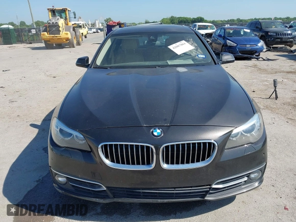 2016 BMW 5 Series 528i z VIN WBA5A5C58GG350885, wystawiony jako IAAI lot #42087884 z przebiegiem 103 680 mil mil oraz . Historia ofert i sprzedaży dostępna na DreamBid. Obrazek 12.