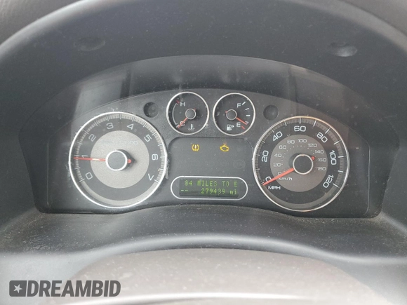 2008 Ford Taurus X SEL z VIN 1FMDK02W68GA43723, wystawiony jako Copart lot #56650305 z przebiegiem 279 439 mil mil oraz Czysty tytuł • Clean title. Historia ofert i sprzedaży dostępna na DreamBid. Obrazek 9.