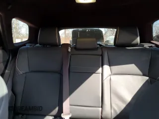2025 Toyota Crown XLE z VIN JTDACAAJ3S3006403, wystawiony jako Copart lot #47754795 z przebiegiem 859 mil mil oraz Szkody całkowita. Historia ofert i sprzedaży dostępna na DreamBid. Obrazek 10.