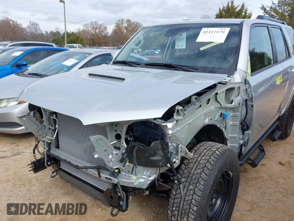 2024 Toyota 4Runner TRD Off Road with VIN JTERU5JR2R6304250, listed as a IAAI auction lot 41117579 with 1,352 mi miles and . Bid and sale history available at DreamBid. Image 6.
