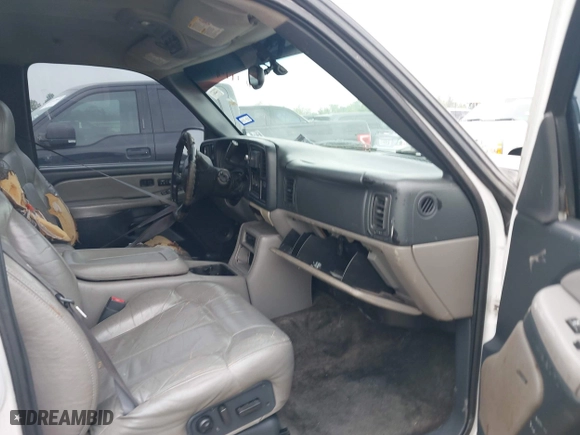 2001 Chevrolet Tahoe LT with VIN 1GNEC13T71R212889, listed as a IAAI auction lot 41917362 with 224,406 mi miles. Bid and sale history available at carsss.com. Image 5.