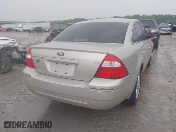 2005 Ford Five Hundred SEL z VIN 1FAFP24145G140044, wystawiony jako IAAI lot #42457383 z przebiegiem 196 564 mil mil oraz . Historia ofert i sprzedaży dostępna na DreamBid. Obrazek 4.