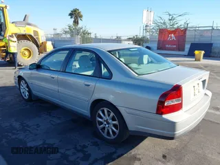 2003 Volvo S80 with VIN YV1TS91Z931311900, listed as a IAAI auction lot 41312816 with 98,650 mi miles. Bid and sale history available at carsss.com. Image 3.