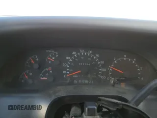 2000 Ford Super Duty F-250 XL with VIN 1FTNF20L0YEA61521, listed as a Copart auction lot 48381005 with 269,284 mi miles and Clean Title. Bid and sale history available at carsss.com. Image 9.